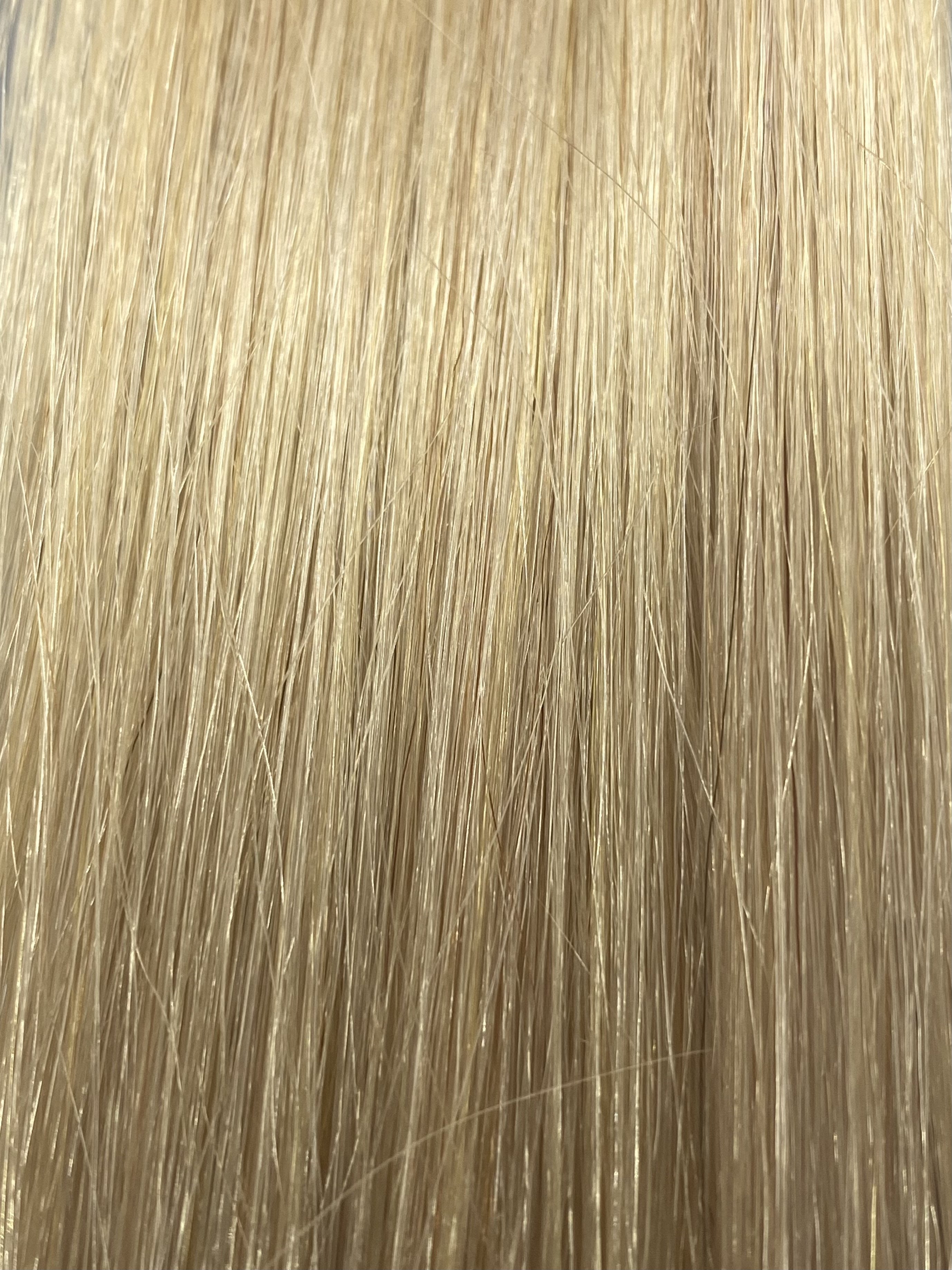 FUSION #1002 VERY LIGHT ASH BLONDE 40CM/ 16 INCHES  - 17.5 GRAMS